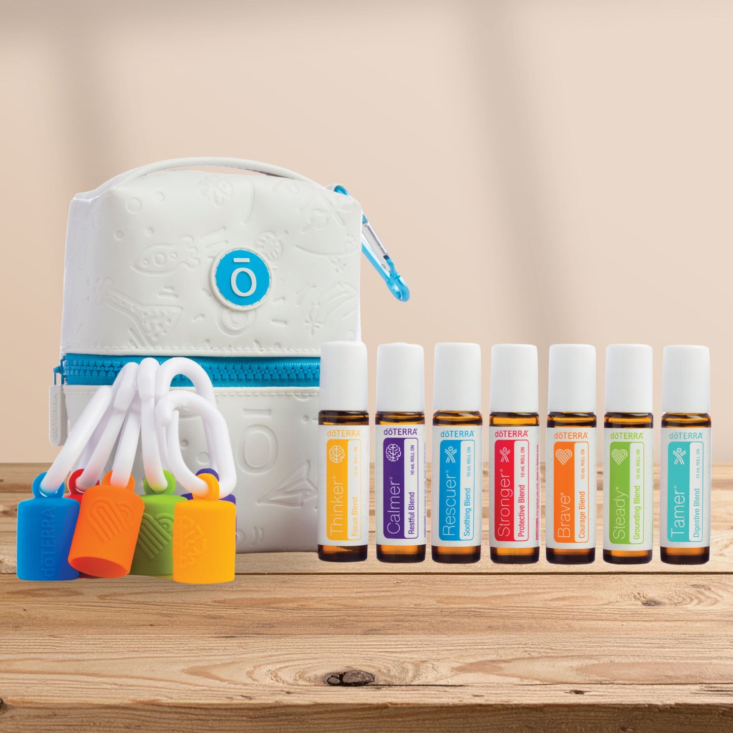 Kids Collection – Set aus acht Roll-On-Ölmischungen mit Tasche und bunten Silikonhüllen, ideal für Kinder zur emotionalen Balance und Wohlbefinden.
